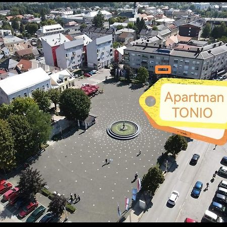 Apartment Tonio - Right On The Main Square Gospić Extérieur photo
